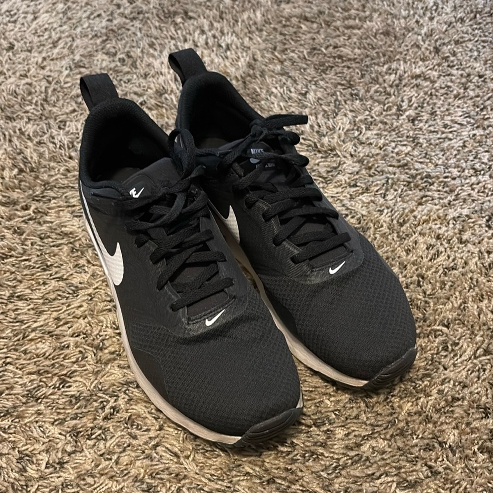 Women’s Nike sneakers